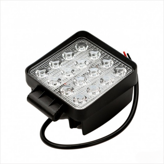 Lampa robocza LED 10-30 V kwadrat 16×3 W — mocne światło w kompaktowej formie
