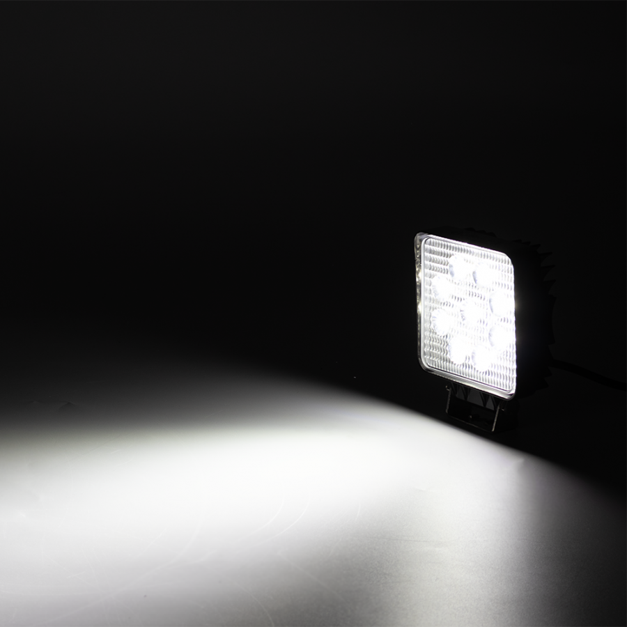 Lampa robocza LED 9×3W kwadratowa L0077 – 12/24V, 27W, 1774 lm, IP67