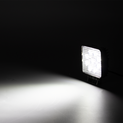 Lampa robocza LED 9×3W kwadratowa L0077 – 12/24V, 27W, 1774 lm, IP67